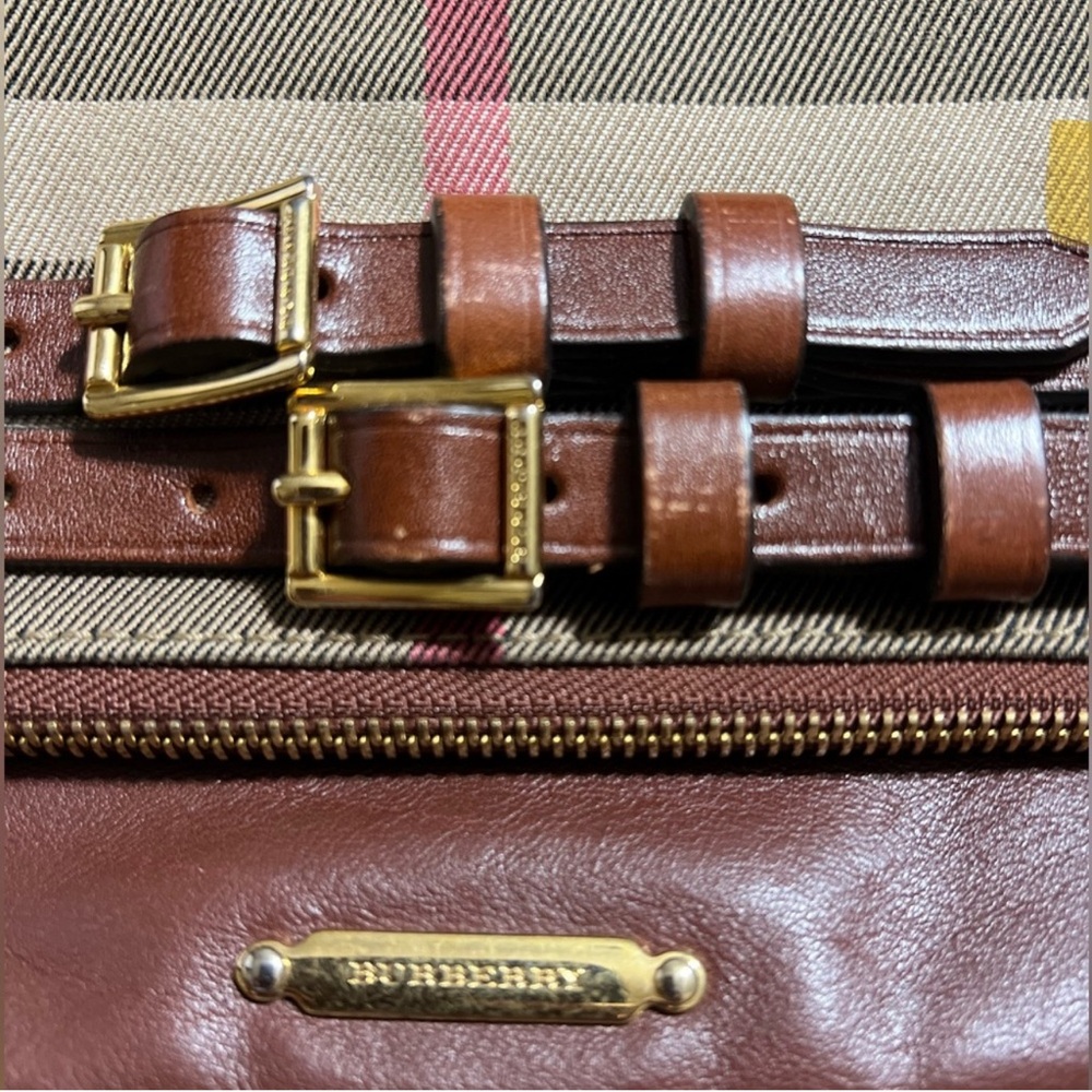 Burberry Plaid Clutch/Wristlet with Brown Leather Trim - Picture 12 of 16
